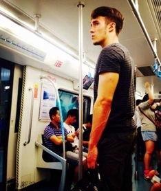 地铁偷拍电影院,电影院隐私边界再引争议